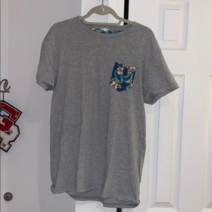Aeropostale floral pocket T-shirt Size XL